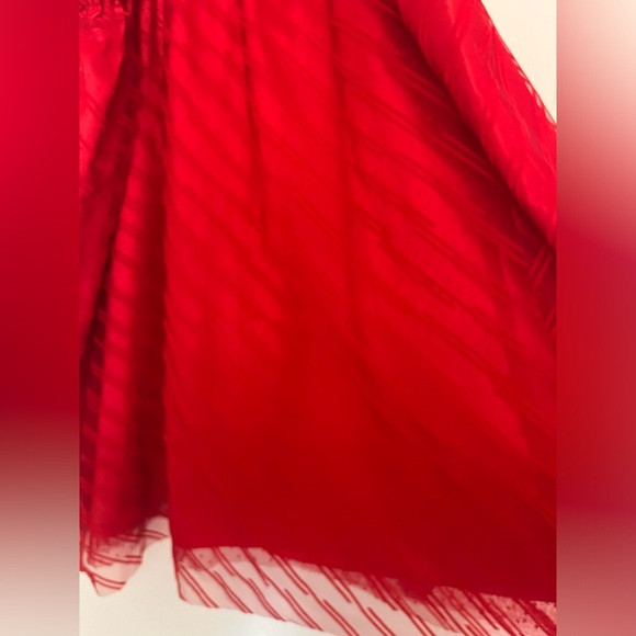 Red elastic waist Tulle layered striped and polkadot a line skirt. Tamara Marlas - Picture 4 of 5